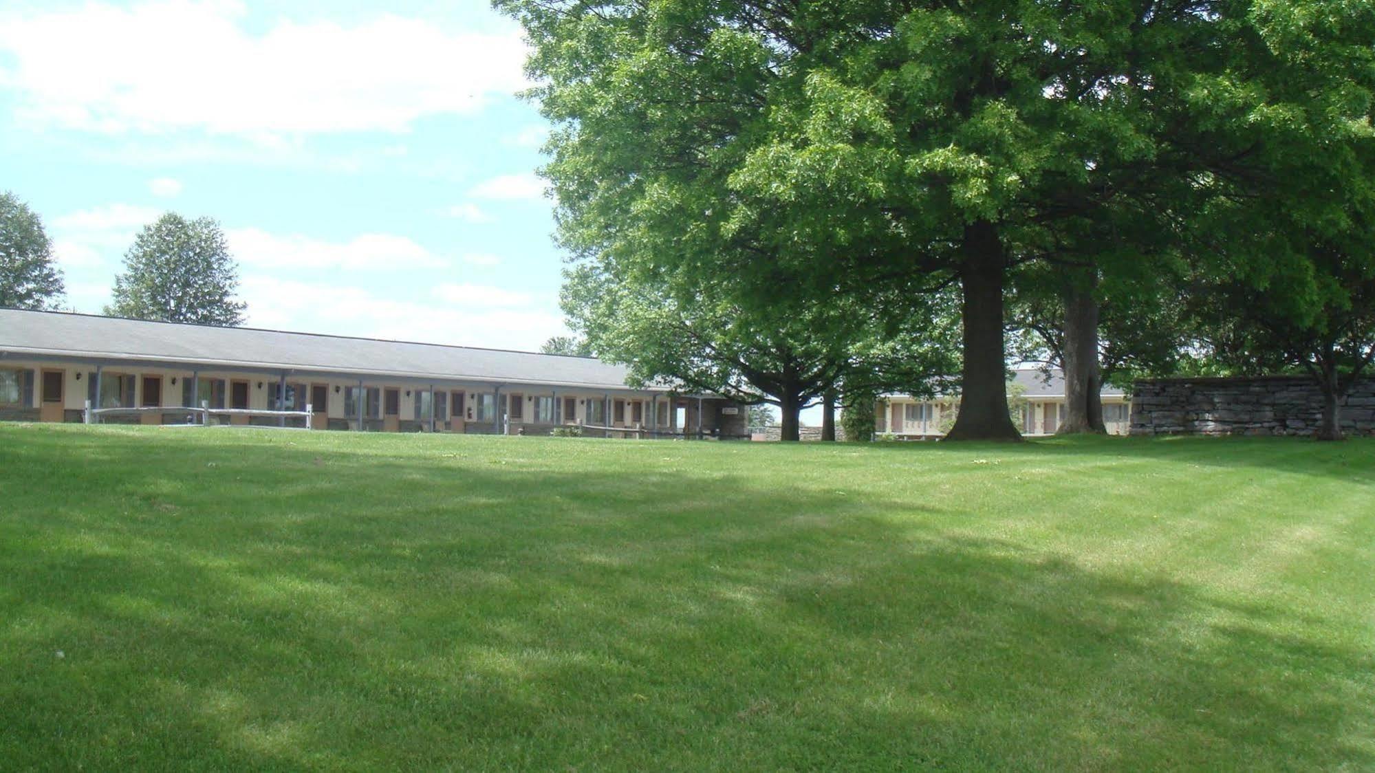 Travelodge By Wyndham Strasburg/Lancaster Amish Country Экстерьер фото