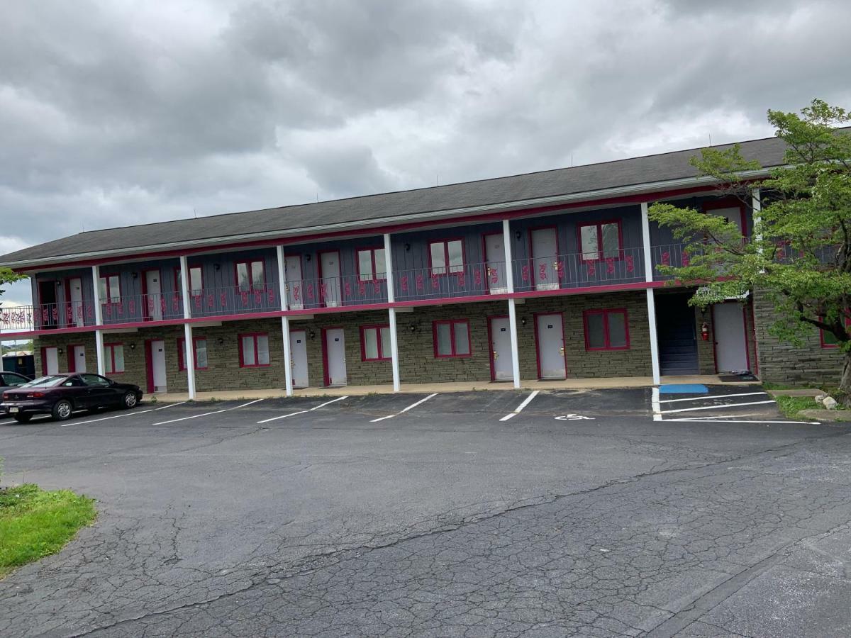 Travelodge By Wyndham Strasburg/Lancaster Amish Country Экстерьер фото