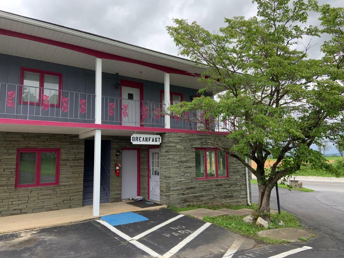 Travelodge By Wyndham Strasburg/Lancaster Amish Country Экстерьер фото